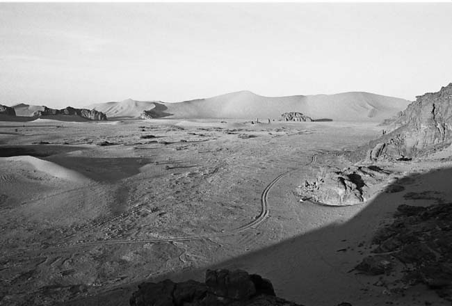 piste dans le sable